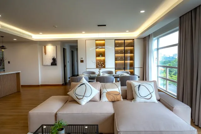 Jak połączyć ekskluzywne meble z minimalistycznym wystrojem wnętrz?