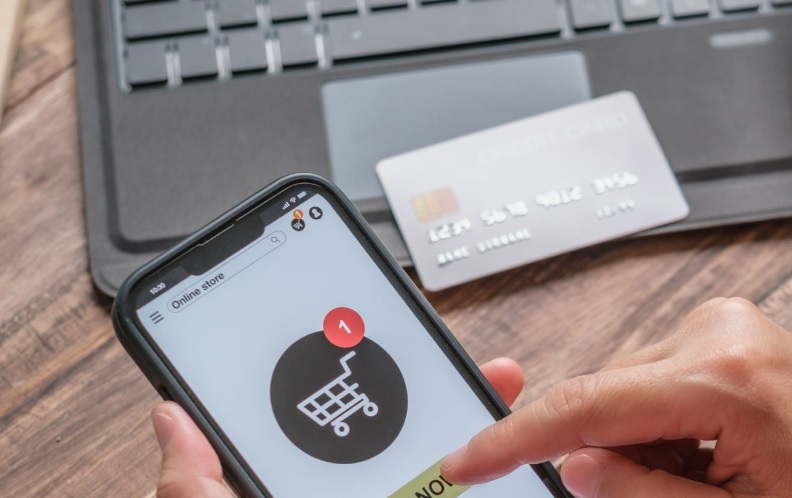 Jak sprawdzić wiarygodność sklepu meblowego internetowego przed zakupem?